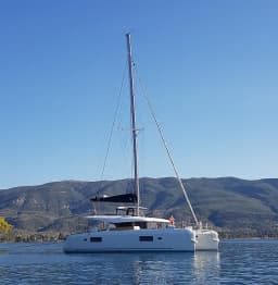 Lagoon 42 in Athens / Alimos Marina thumbnail 11