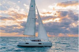 Lagoon 42 in Athens / Alimos Marina thumbnail 19