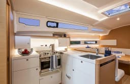 Sun Odyssey 415 in Corfu / Gouvia / D-Marin Marina Gouvia thumbnail 8
