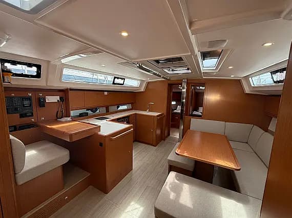 Bavaria C46 in Preveza Marina - Photo 3