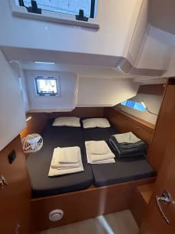 Bavaria C46 in Preveza Marina thumbnail 4