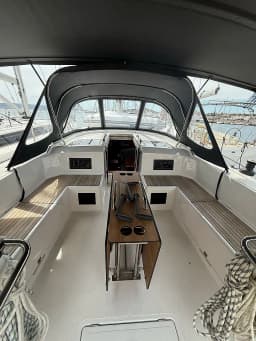 Bavaria C46 in Preveza Marina thumbnail 7