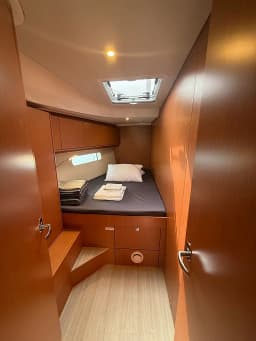 Bavaria C46 in Preveza Marina thumbnail 8