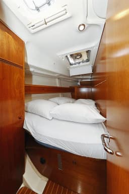 Sun Odyssey 45 in Sukošan / D-Marin Dalmacija Marina thumbnail 18