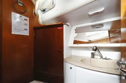 Sun Odyssey 45 in Sukošan / D-Marin Dalmacija Marina thumbnail 24