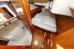 Sun Odyssey 45 in Sukošan / D-Marin Dalmacija Marina thumbnail 28