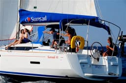 Oceanis 411 in Procida / Marina di Procida thumbnail 6