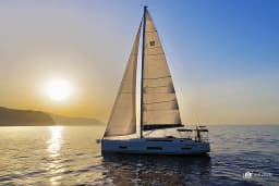 Dufour 470 in Sicily / Furnari / Marina Portorosa thumbnail 3