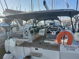 Bavaria C42 in Lefkada / D-Marin Marina Lefkas thumbnail 24