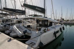 Lagoon 42 in Athens / Alimos Marina thumbnail 23
