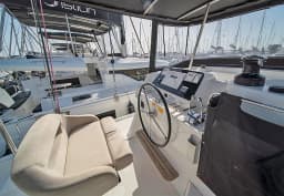 Lagoon 42 in Athens / Alimos Marina thumbnail 5