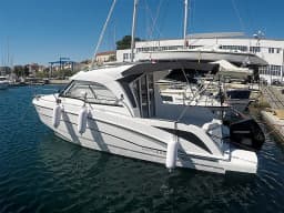 Antares 8 OB in Šibenik / D-Marin Marina Mandalina thumbnail 16