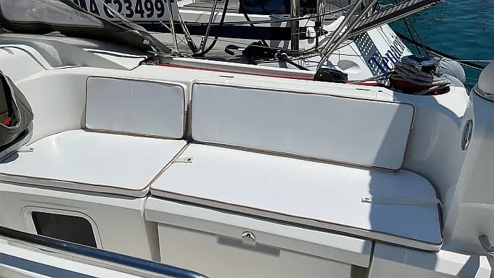 Sun Odyssey 479 in Sicily / Capo d'Orlando Marina - Photo 4