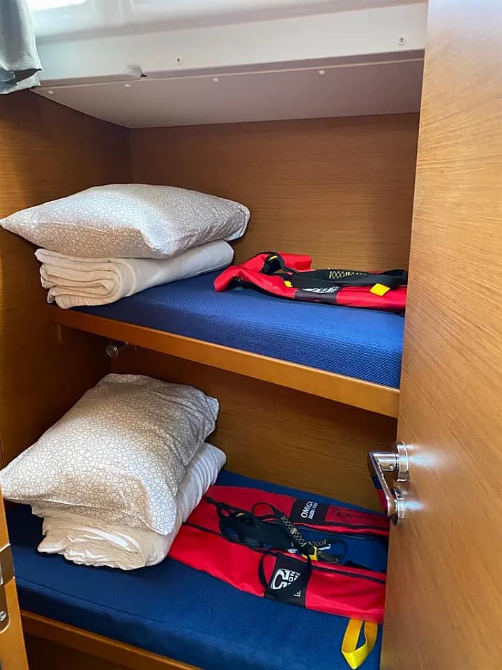 Sun Odyssey 519 in Mallorca / Palma de Mallorca / La Lonja Marina Charter - Photo 4