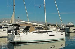 Sun Odyssey 380 in Split / ACI Marina Split thumbnail 4
