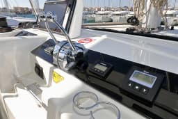 Lagoon 46 in Sukošan / D-Marin Dalmacija Marina thumbnail 27