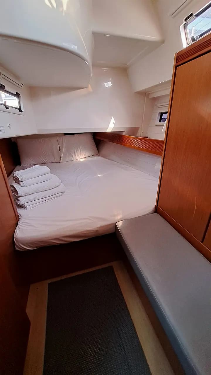 Bavaria Cruiser 40 in Volos / Port of Volos - Photo 4