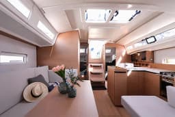 Sun Odyssey 410 in Salerno thumbnail 11