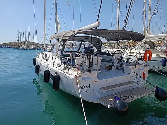 Oceanis 46.1 in Lavrion Main Port - Photo 1