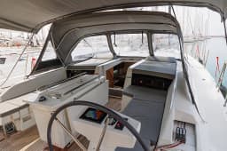 Oceanis 46.1 in Athens / Alimos Marina thumbnail 8