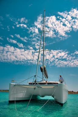 Lagoon 450 Fly in Sardinia / Porto Pollo / Porto di Porto Pollo thumbnail 4