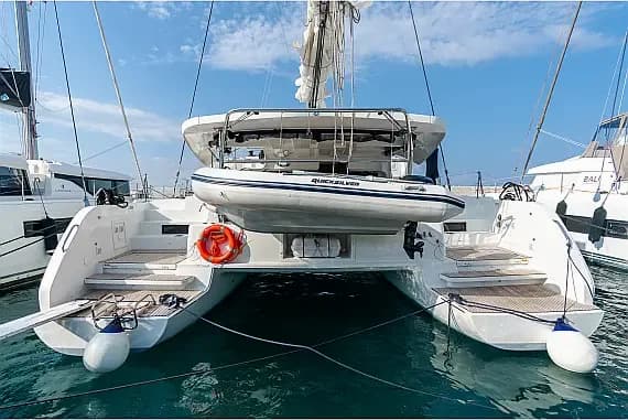 Lagoon 46 in Sicily / Castellammare del Golfo / Porto di Castellammare del Golfo - Photo 1