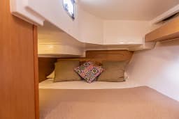 Sun Odyssey 319 in Sicily / Palermo / La Cala (Porto Palermo) thumbnail 5