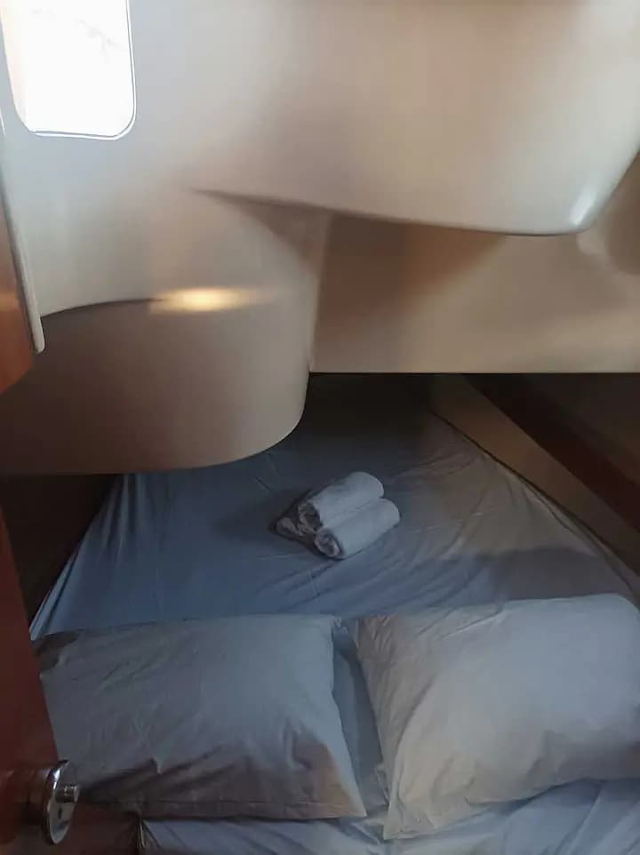 Oceanis 37 in Lefkada / Nikiana Marina - Photo 5