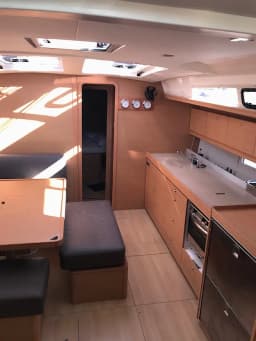 Dufour 460 Grand Large in Athens / Alimos Marina thumbnail 6