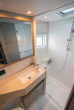 Lagoon 46 in Kaštel Gomilica / Marina Kaštela thumbnail 18