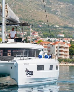 Lagoon 46 in Kaštel Gomilica / Marina Kaštela thumbnail 28