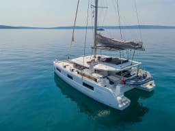 Lagoon 46 in Kaštel Gomilica / Marina Kaštela thumbnail 32