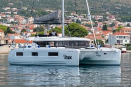 Lagoon 46 in Kaštel Gomilica / Marina Kaštela thumbnail 8