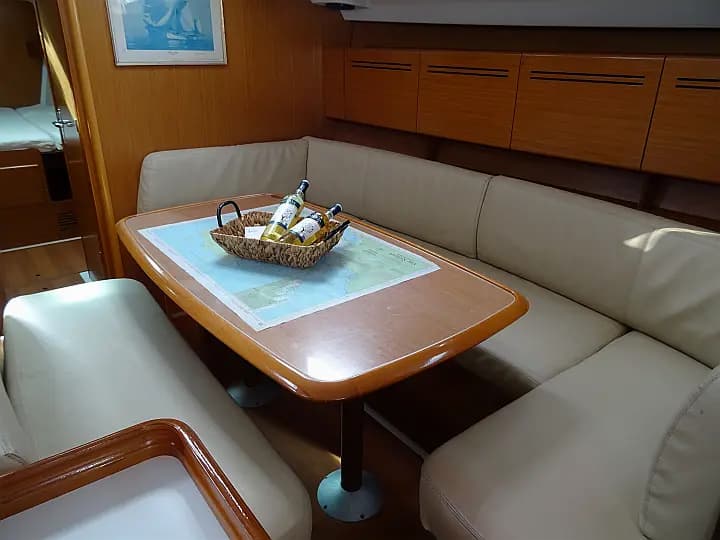 Cyclades 50.5 in Athens / Alimos Marina - Photo 4