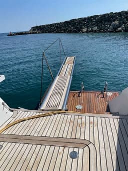 Lagoon Power 630 in Lavrion Marina thumbnail 35