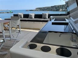 Lagoon Power 630 in Lavrion Marina thumbnail 5
