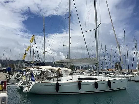 Oceanis 51.1 in Athens / Alimos Marina - image 1
