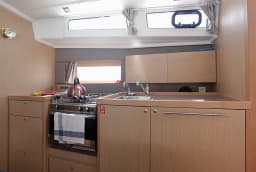 Oceanis 38.1 in Orhaniye / Marti Marina thumbnail 16