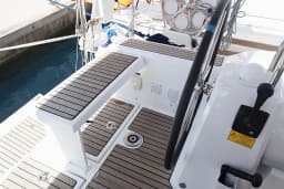 Oceanis 38.1 in Orhaniye / Marti Marina thumbnail 5