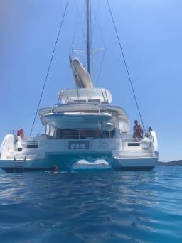 Lagoon 46 in Sardinia / Cagliari / Marina di Cagliari thumbnail 7