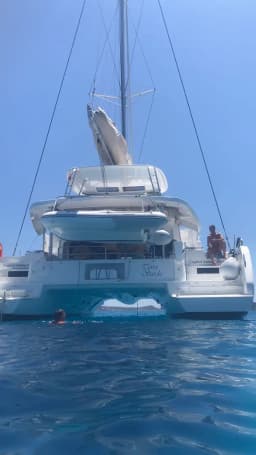 Lagoon 46 in Sardinia / Cagliari / Marina di Cagliari thumbnail 9