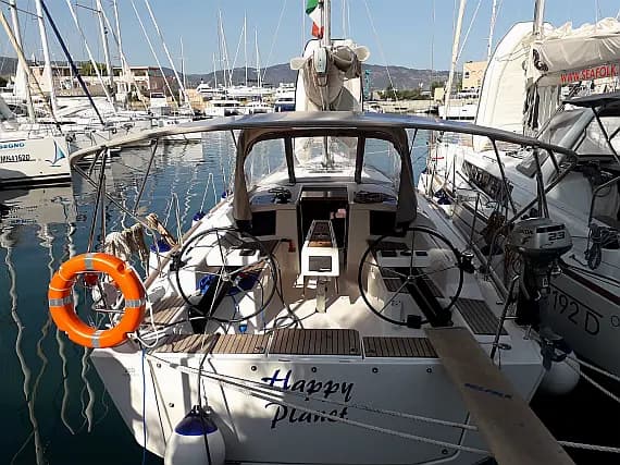 Dufour 360 Grand Large in Sicily / Furnari / Marina Portorosa - Photo 1