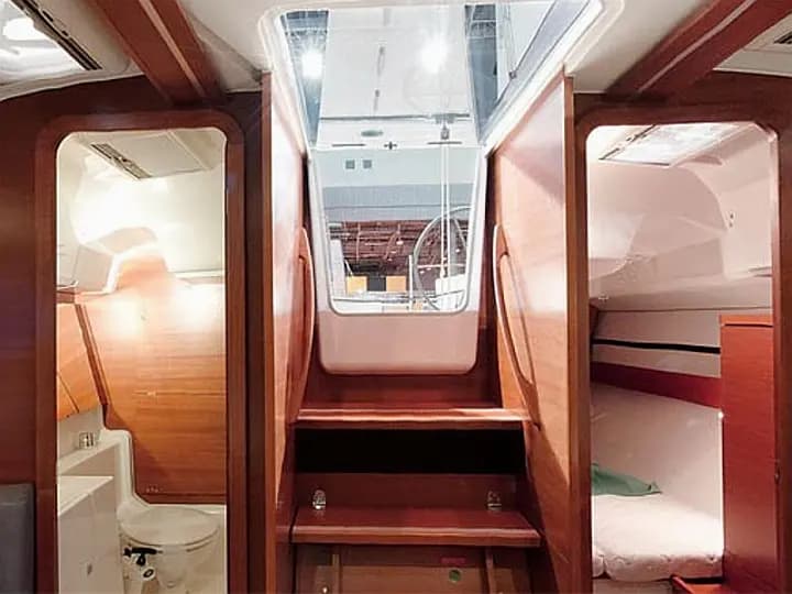 Dufour 360 Grand Large in Sicily / Furnari / Marina Portorosa - Photo 4