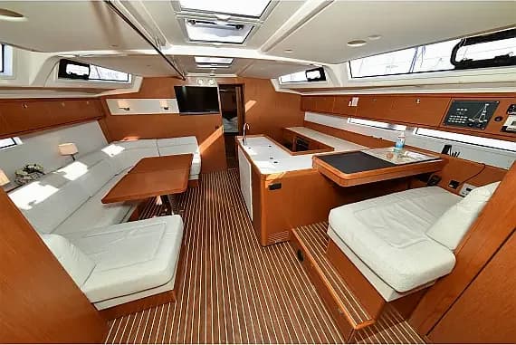 Bavaria Cruiser 56 in Zadar / D-Marin Borik - Photo 3