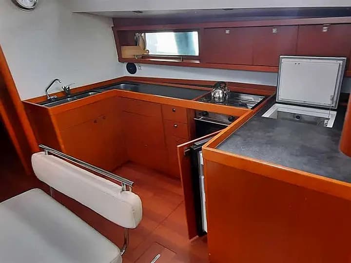 Oceanis 48 in Punta Ala - Photo 5