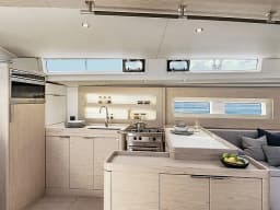 Oceanis 54 in Mallorca / Palma de Mallorca / La Lonja Marina Charter thumbnail 18