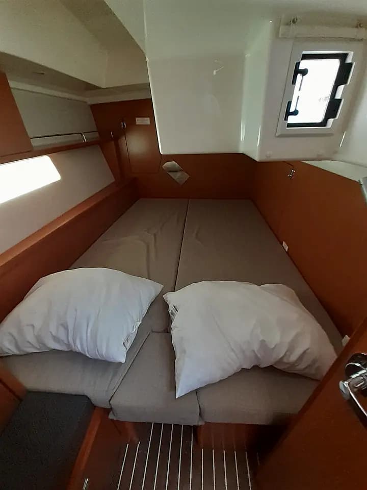 Bavaria C45 in Punta Ala - Photo 4