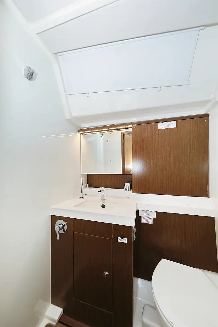 Bavaria Cruiser 57 in Split / ACI Marina Split - Photo 4