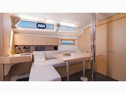 Oceanis 38.1 in Fethiye / Ece Marina thumbnail 2