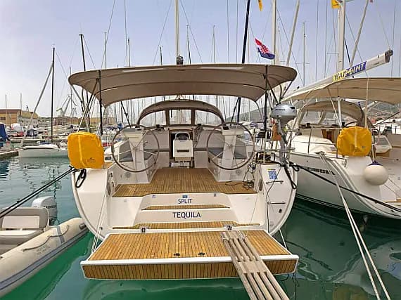 Bavaria Cruiser 46 in Trogir / ACI Marina Trogir - Photo 1